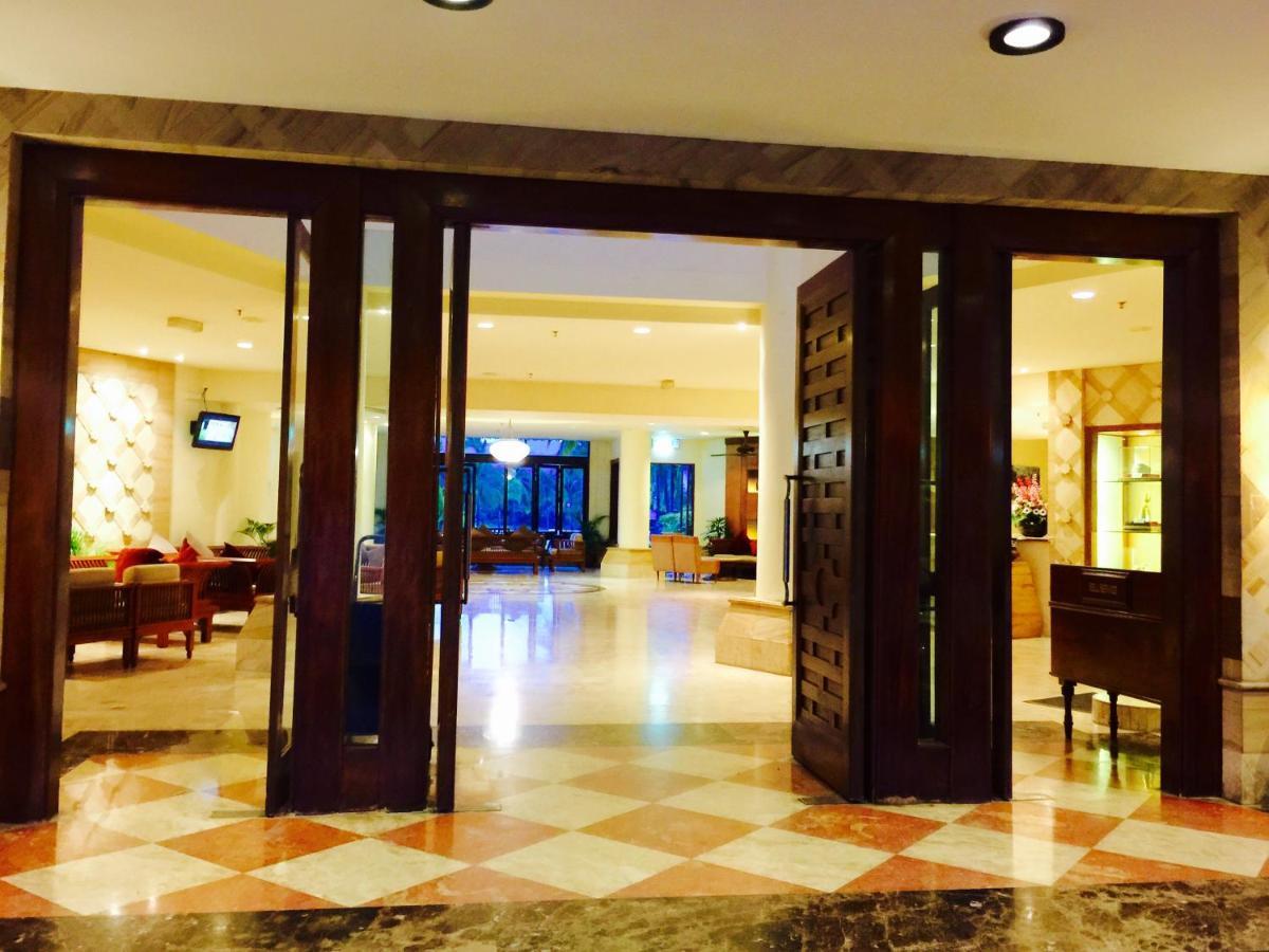 Langkawi Lagoon Ocean Resort パンタイ・サナング エクステリア 写真