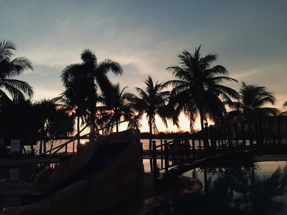 Langkawi Lagoon Ocean Resort パンタイ・サナング エクステリア 写真